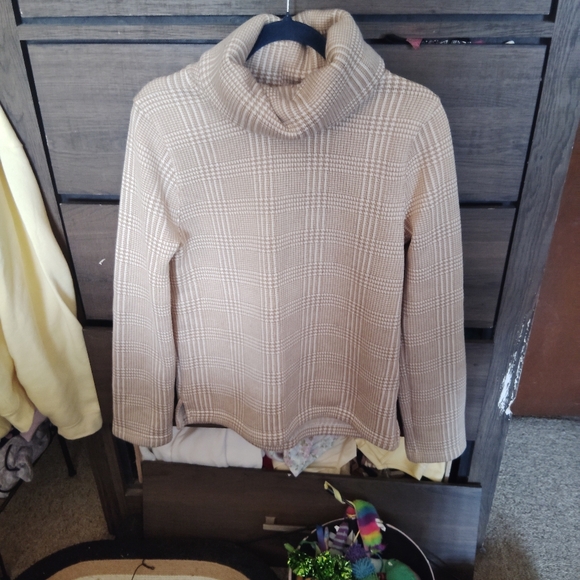 J.CREW Tan Plaid Long Sleeve Funnel neck Pullover - Medium - Picture 3 of 10